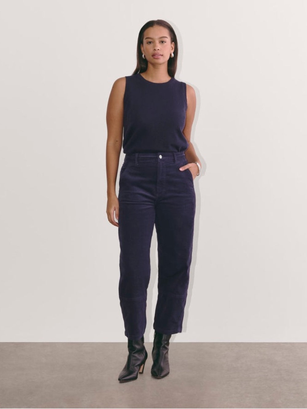 Everlane Women Utility Barrel Corduroy Pants Navy Sz 10 / 32 EUC Minimalist